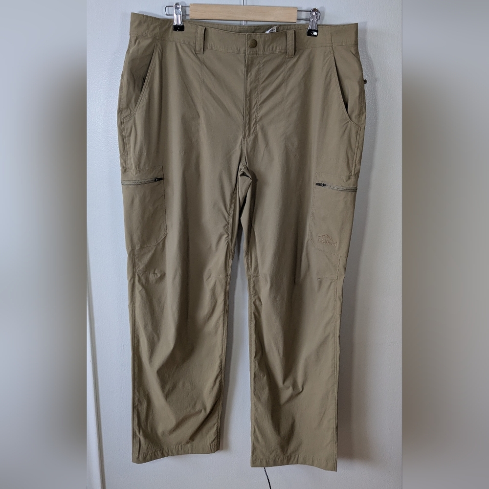 L.L. Bean Tan Cargo Pants Mens 38w×32in for Outdoor Adventures, Hiking, Climbing